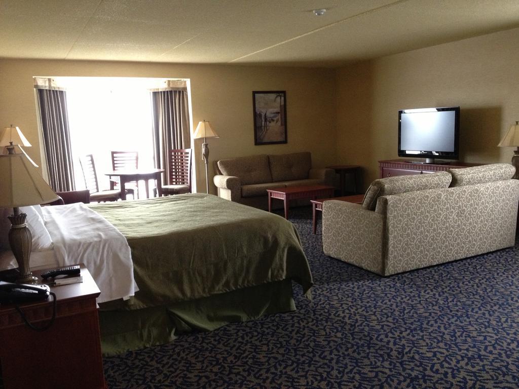 Quality Inn & Suites Bay Front Sault Ste. Marie Eksteriør bilde
