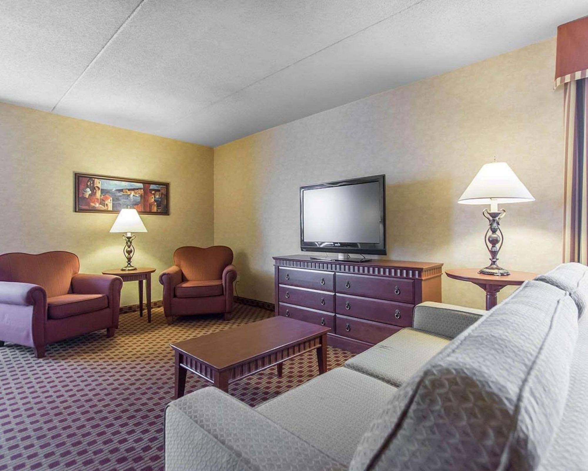Quality Inn & Suites Bay Front Sault Ste. Marie Eksteriør bilde