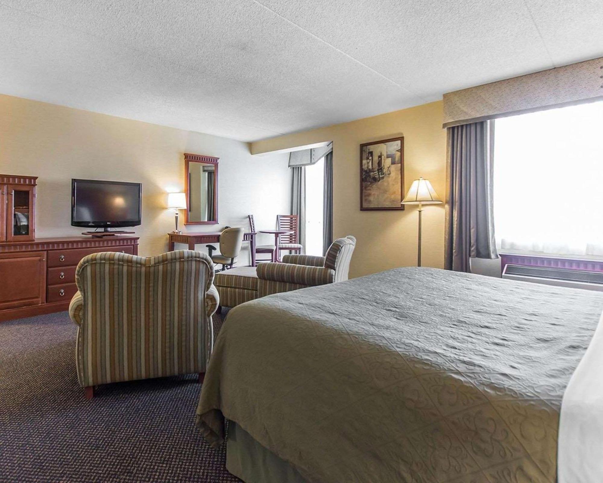 Quality Inn & Suites Bay Front Sault Ste. Marie Eksteriør bilde