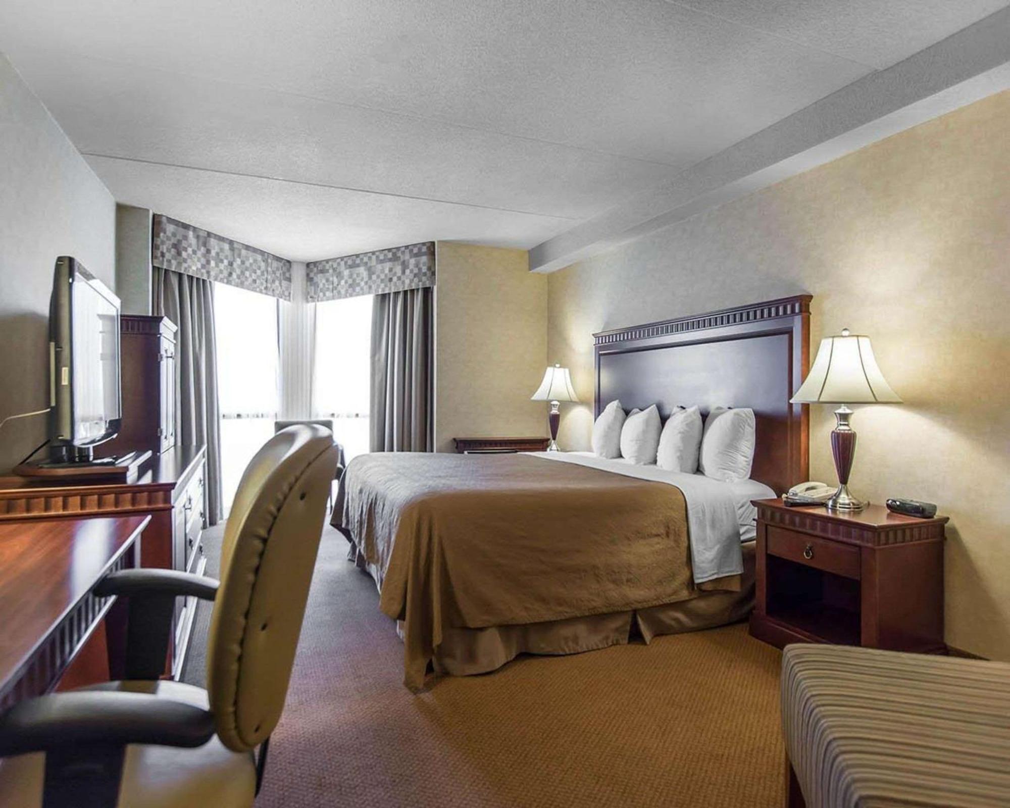 Quality Inn & Suites Bay Front Sault Ste. Marie Eksteriør bilde