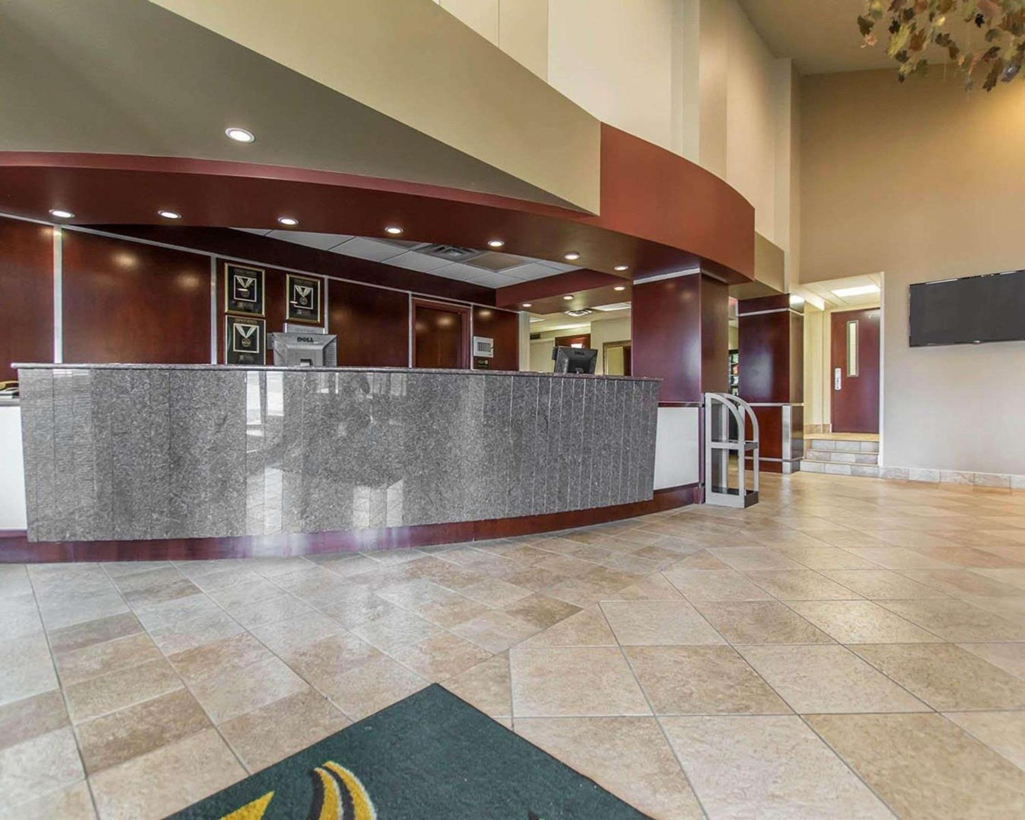Quality Inn & Suites Bay Front Sault Ste. Marie Eksteriør bilde